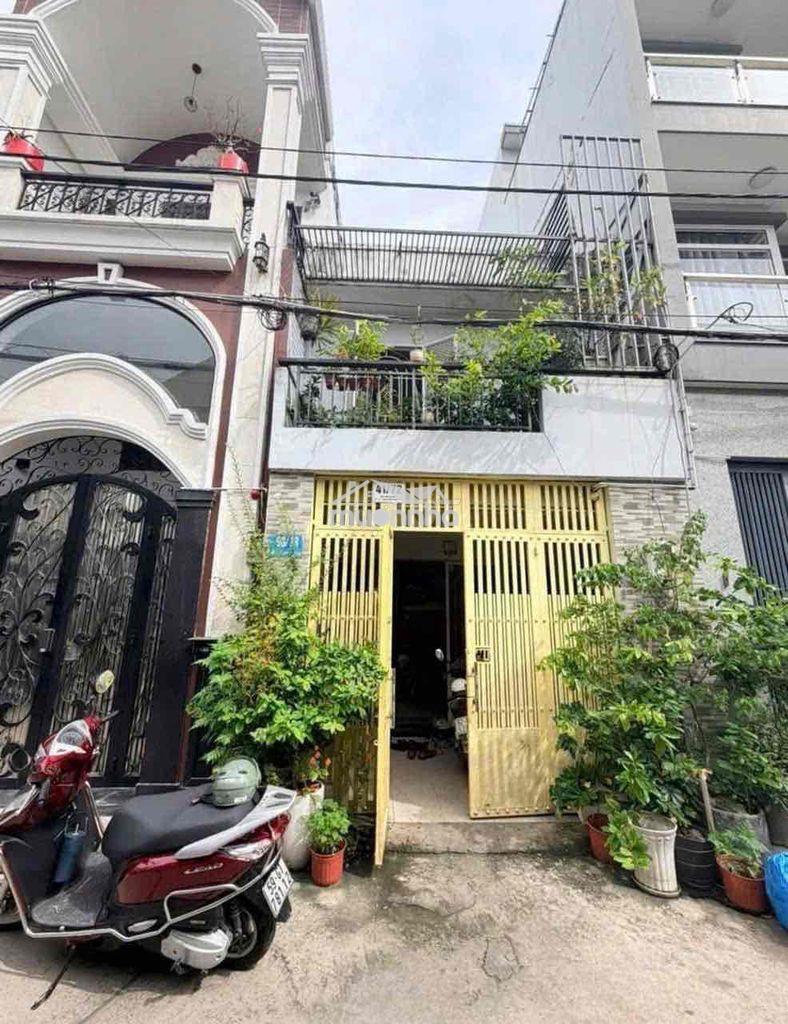 Giảm 200 triệu nhà 4m x 16m 2 tầng hẻm 5m đường đông hưng thuận 17