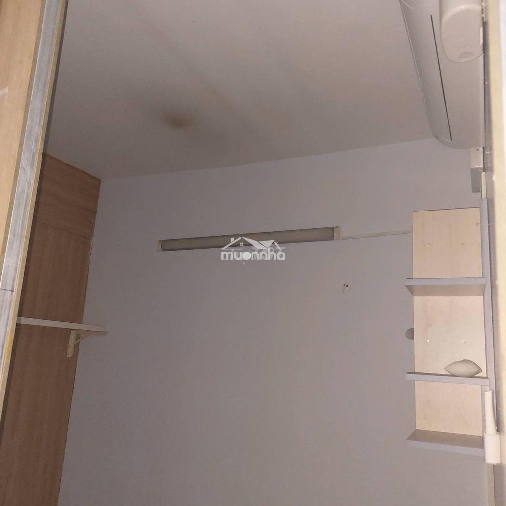 Cho thuê căn hộ 2 phòng quận11 cc 312 lạc long quân, 8.5 triệu ở liền - 2