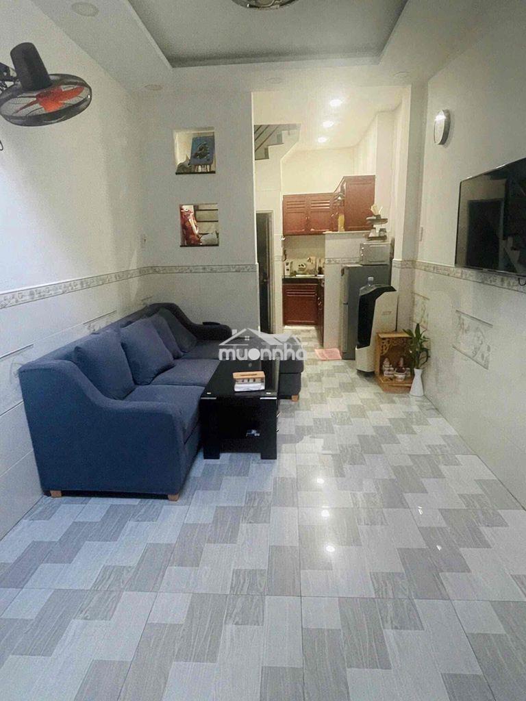 Nhà bán chính chủ đường vĩnh khánh f10q4