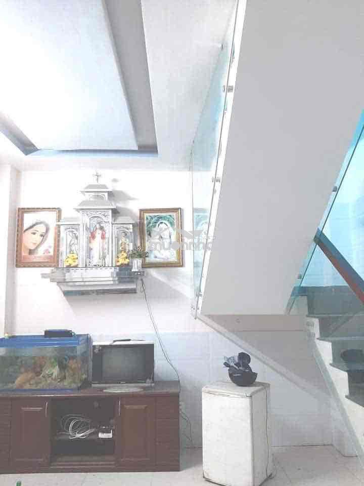Cho thuê nhà 1t1l 3pn2wc gần hoàng diệu 2 sẳn 3 máy lạnh - 4