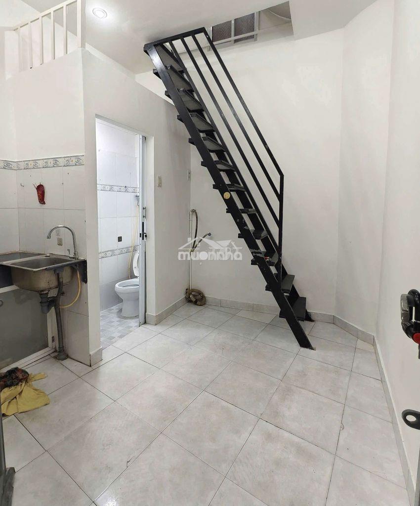 Cho thuê nhà 2pn 2wc 5tr phạm văn đồng - 4