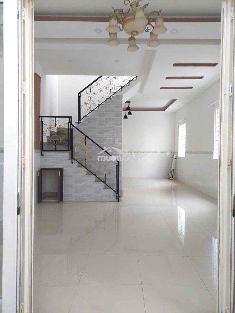 Nhà hẻm 2m phạm thế hiển, mới keng, 5x12, 1t1l, 2pn 2wc, cọc 1 tháng