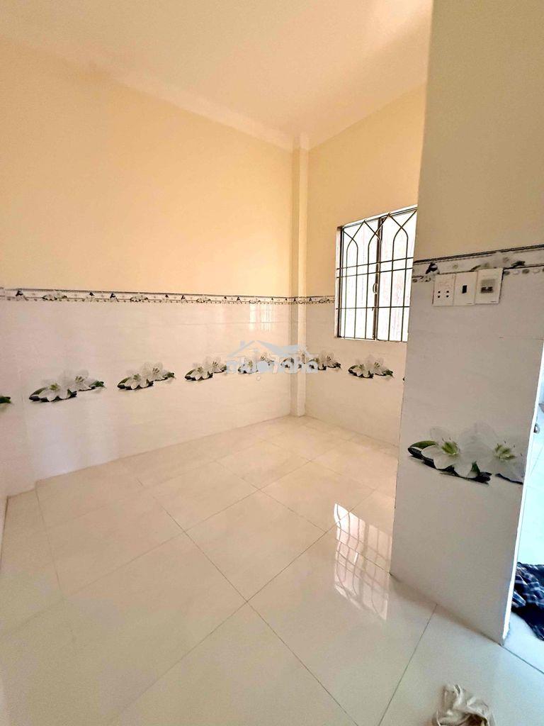 Bán nhà 4 tầng, đường luỹ bán bích - đầm sen, 60m2, 5t9 - 4
