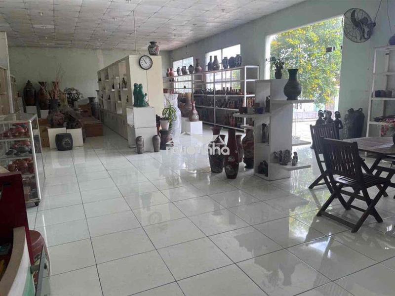 Bán kho 320m2 . đường xe tải lớn