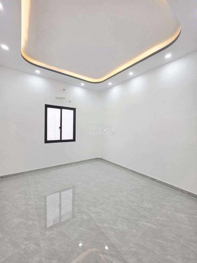 Bán nhà đ, lê đại hành giáp đ 3/2 4 x 10m  x 4tầng )giá : nhỉnh 4tỉ tl - 4