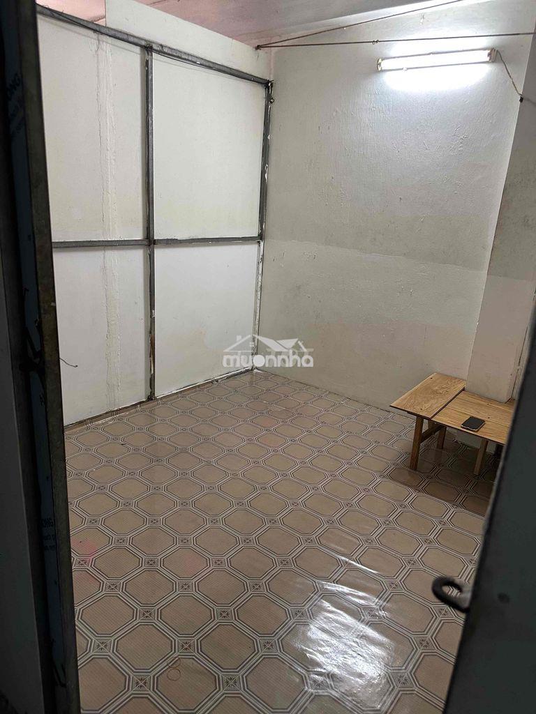 Cho thuê phòng đúc lầu một 12m2 - 4