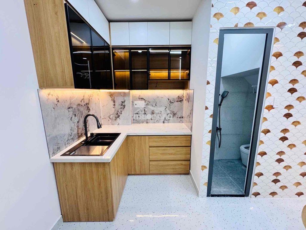 Nhà đẹp ở ngay..thích quảng đức.kế hẻm xe hơi .chi 6.15 tỷ .tlm - 4