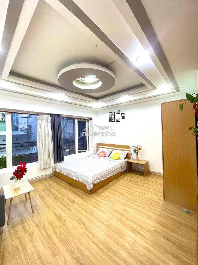 Cho thuê căn hộ 1 phòng ngủ ban công huỳnh văn bánh 40m2 gần q3, bờ kè - 2