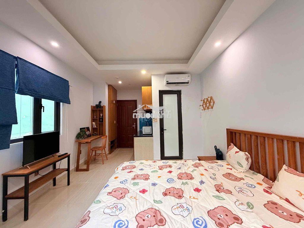 Cho thuê căn hộ dịch vụ full nội thất mới tinh giá rẻ ngay bờ kè q3 - 4