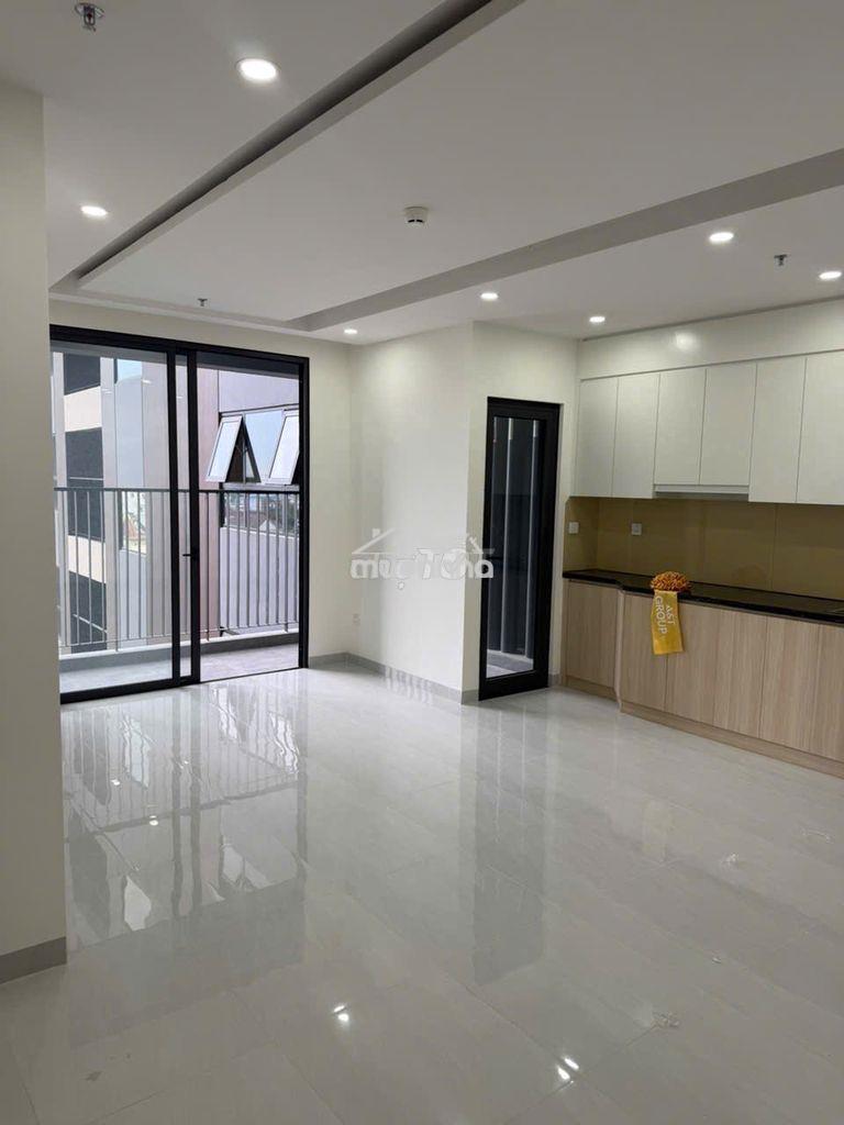 Hot!! 2pn2wc 74m2 - giá 6tr/th - ở ngay - a&t sky garden