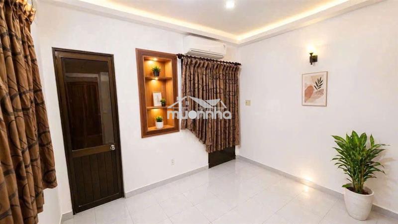 Cho thuê nhà hxh nguyễn đình chiểu p4 q3 -4x11m 4pn