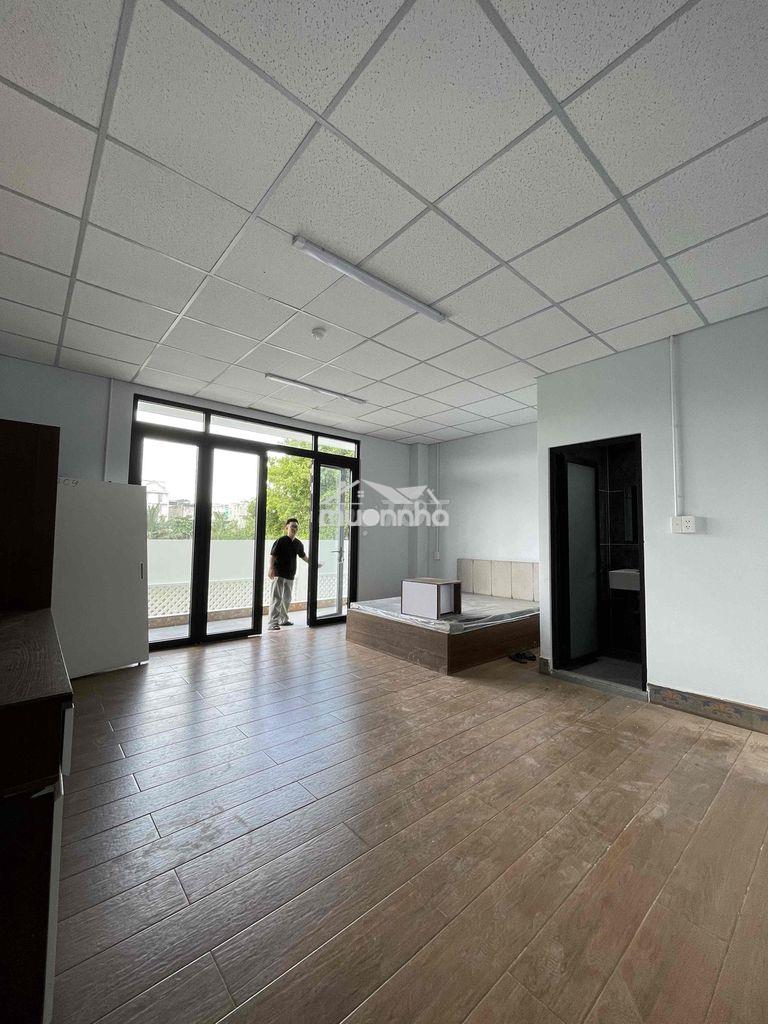 Căn hộ mới 100% gần bến xe q8– ban công – thang máy-cho nuôi mèo