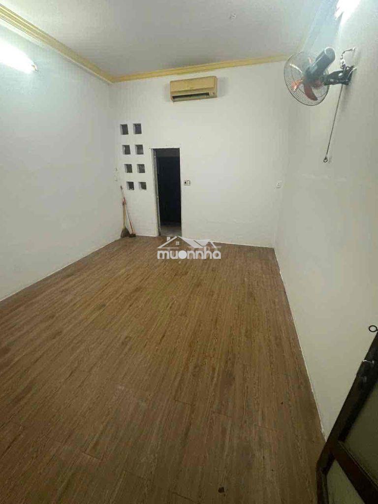 Cho thuê phòng phan đình phùng phú nhuận 30m2 có wc , bếp , máy lạnh - 2
