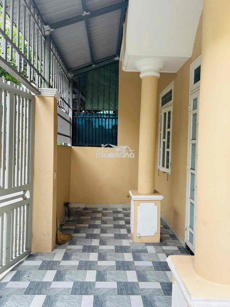 Nhà gần trường cấp 1..2..3. trệt 2 lầu 3pn 3wc. xe hơi đỗ cửa - 3