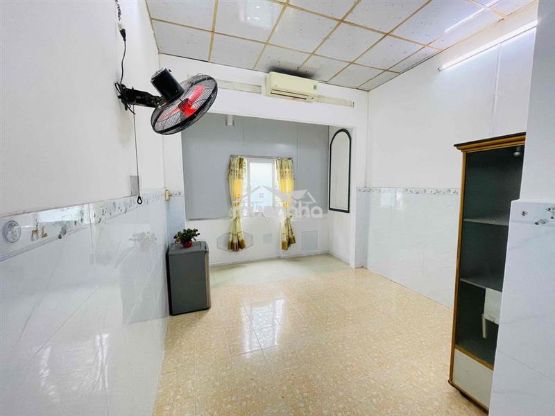 Phòng trọ cho thuê q8 âu dương lân - 18m2 - đầy đủ tiện nghi