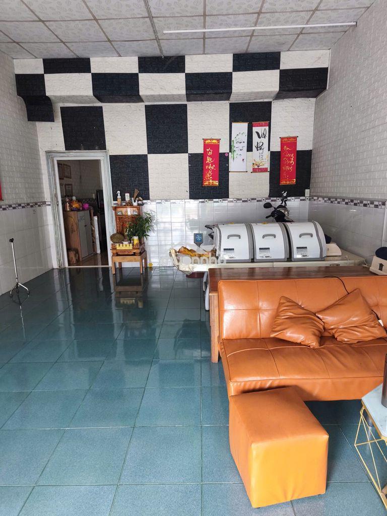 Gấp bán nhà đẹp đông hòa, 4pn, ô tô vào nhà, gần vành đai 3, còn tl - 2