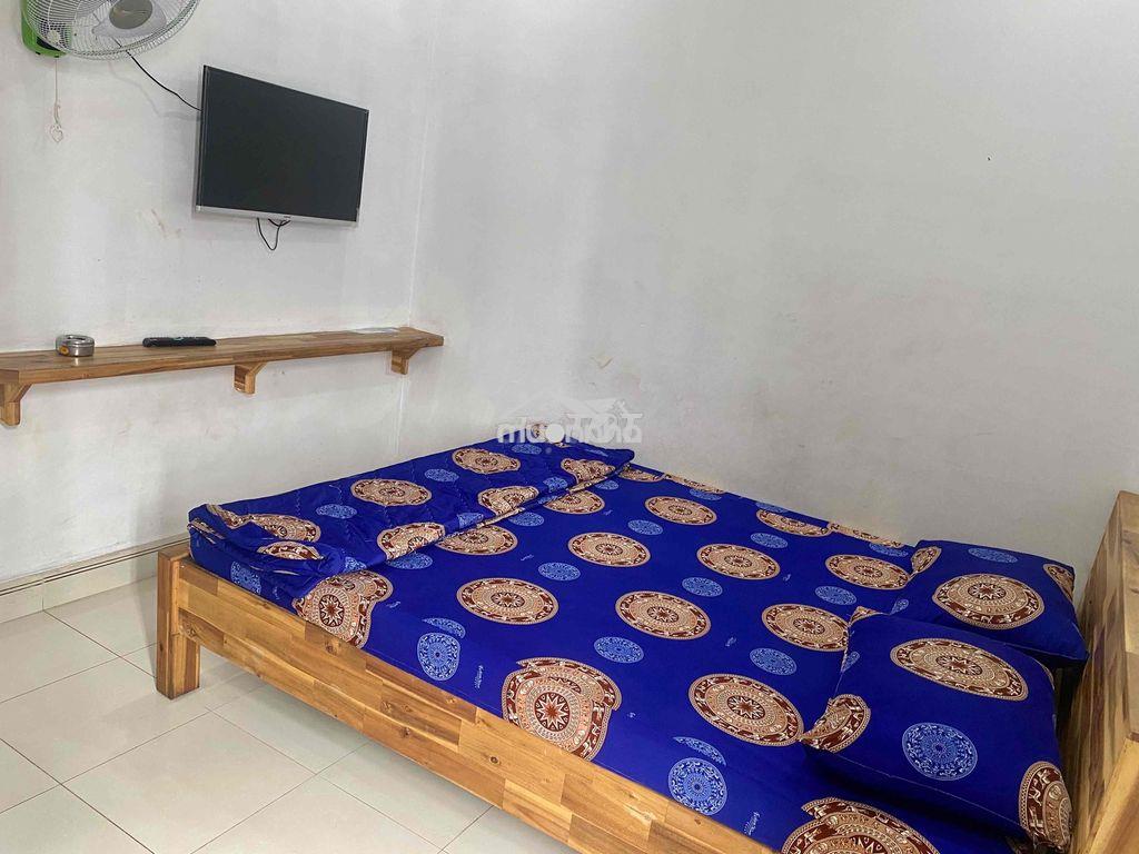 Phòng tron khép kín đầy đủ nội thất - 4
