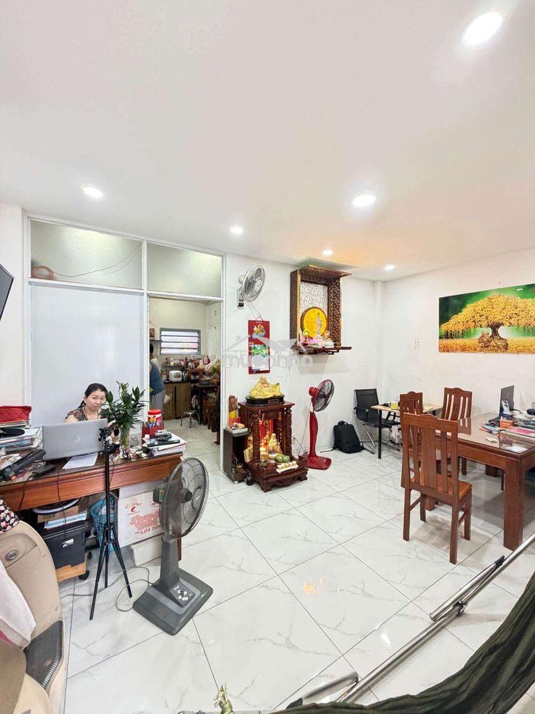 Ngã 5 bình hòa - học viện hành chính - ngang gần 5.5m, hxh, sổ vuông. - 3
