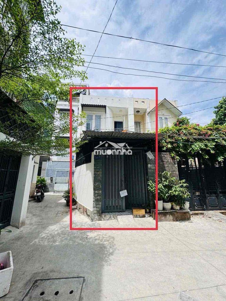 Nhà to sân rộng giá 7.1 tỷ bùi đình tuý