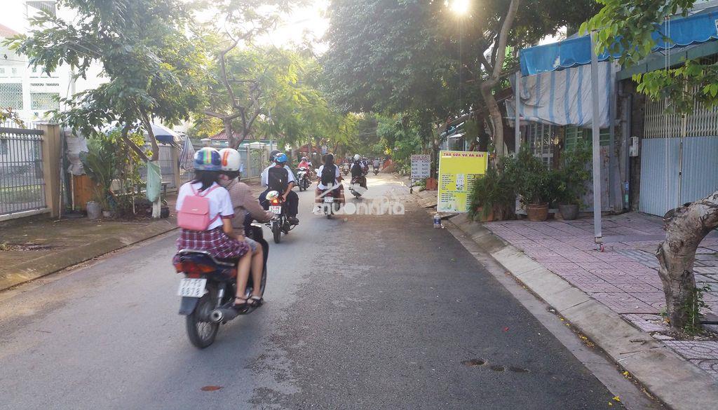 Mặt bằng ngay ngã 3 _ tiện làm văn phòng, cửa hàng - 2