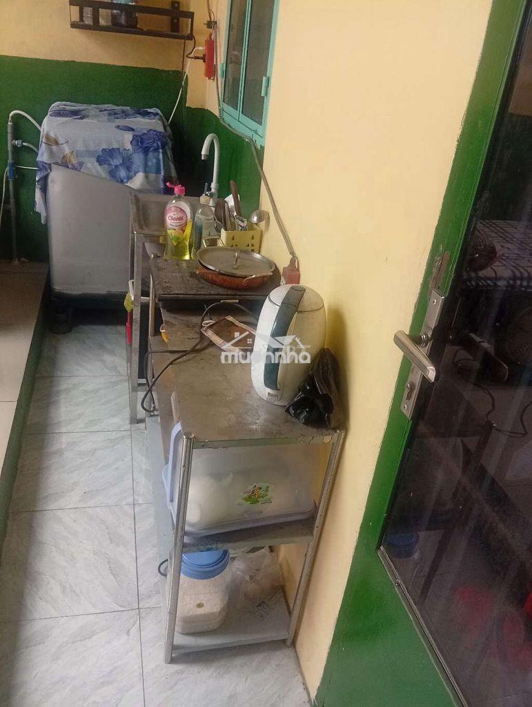 Cho nữ thuê phòng trên gác nội thất cơ bản - 2