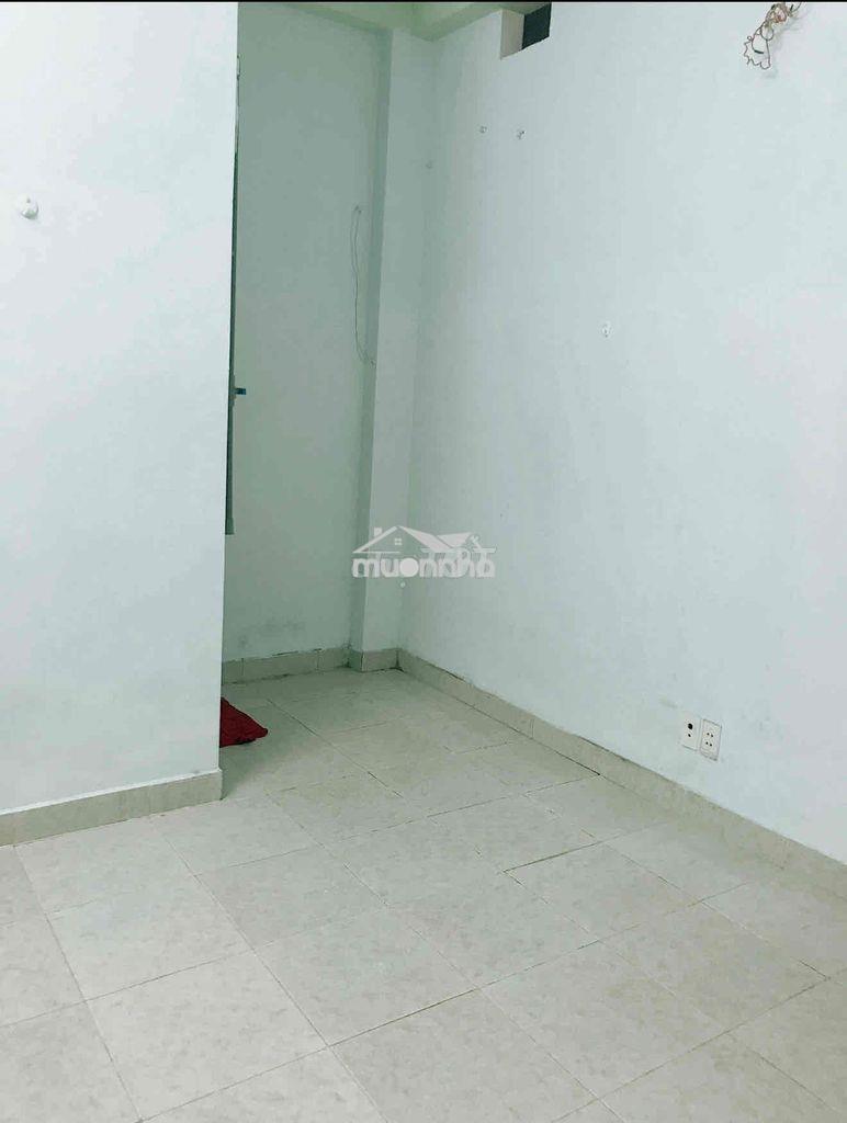 2tr5 phòng trống, không nội thât - 2