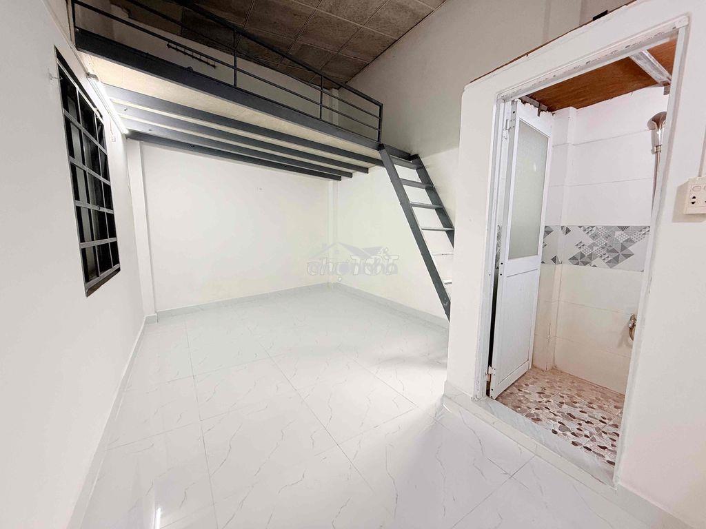 Phòng có gác 16m2 cửa sổ thoáng tô ký - 2