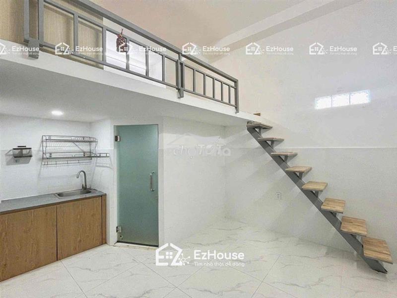 Phòng trọ có gác mới xây thang máy ngay bình thành - kdc vĩnh lộc