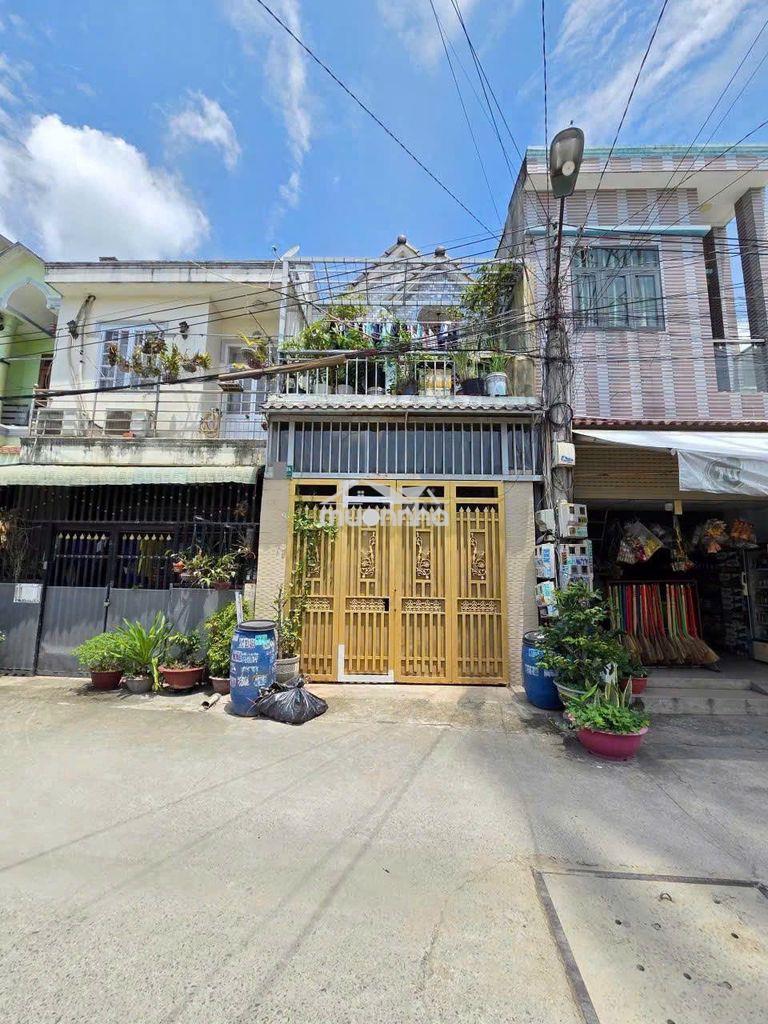 Bán nhà trệt lầu giá rẻ gần ngã tư bình chuẩn - thuận an