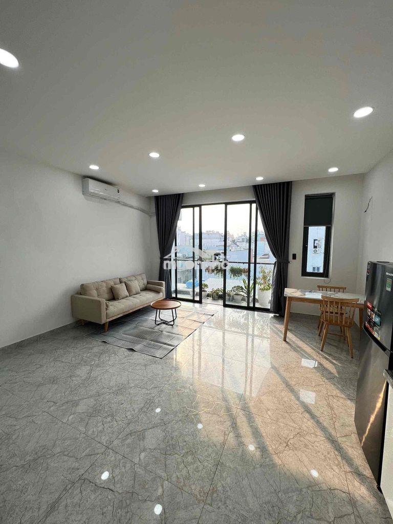 1pn siêu rộng ngay vòng xoay dân chủ - trung tâm q3