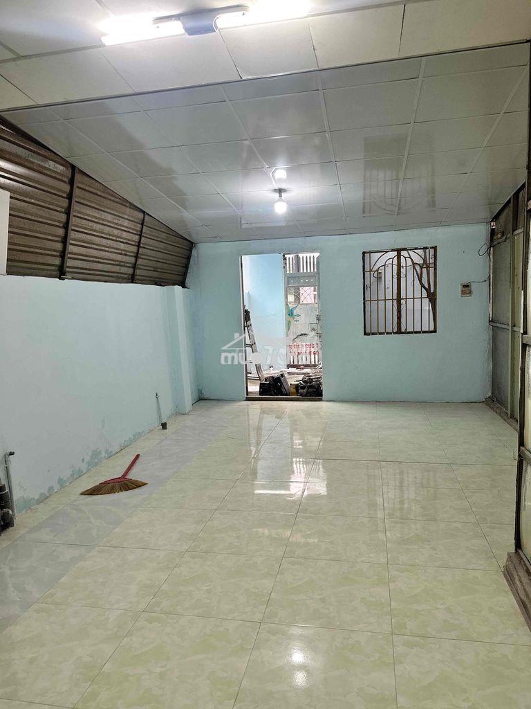 Nhà cho thuê 4x18, hẻm xe hơi, khu dân trí cao. 176/27a tx25. quận 12 - 3