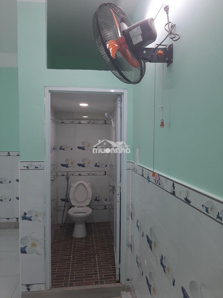 Phòng trọ chính chủ sạch sẽ thoáng mát, hiện đại, có chỗ để xe - 4