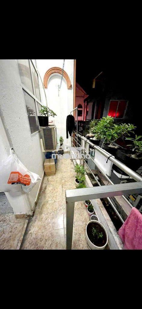 Cho thuê phòng q3.fuff nội thất.cửa sổ ban công.tolet riêng 3tr4 - 4