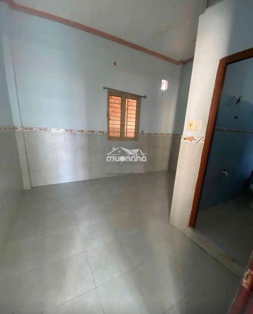 10tr_5x14m 1 lầu 2pn_hẻm đẹp nguyễn sơn_cho thuê nhà quận tân phú  - 2