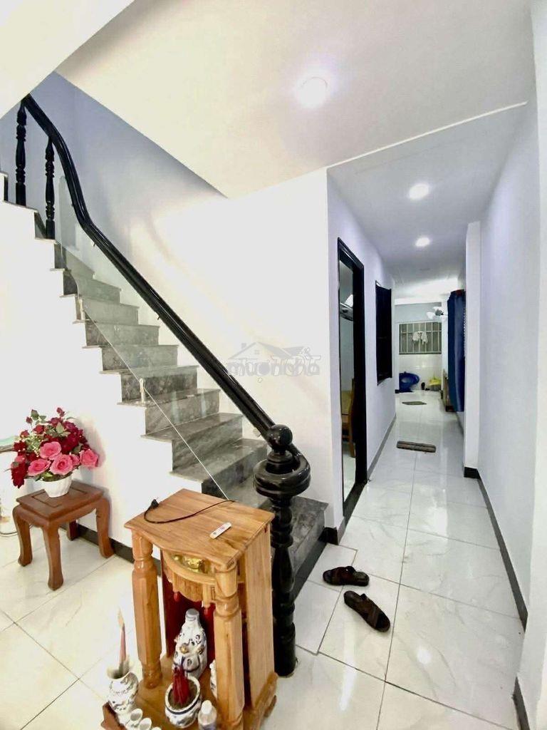 Nhà 2 tầng btct – xe hơi ngủ trong nhà – 4pn, 2wc - chỉ 3.2 tỷ tl - 2