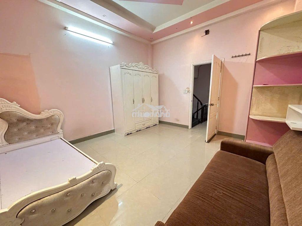 Bán nhà mễ cốc - khu cao tầng - 3tầng 4pn - 70m2 - ngang4.5m - hơn 4tỷ - 4