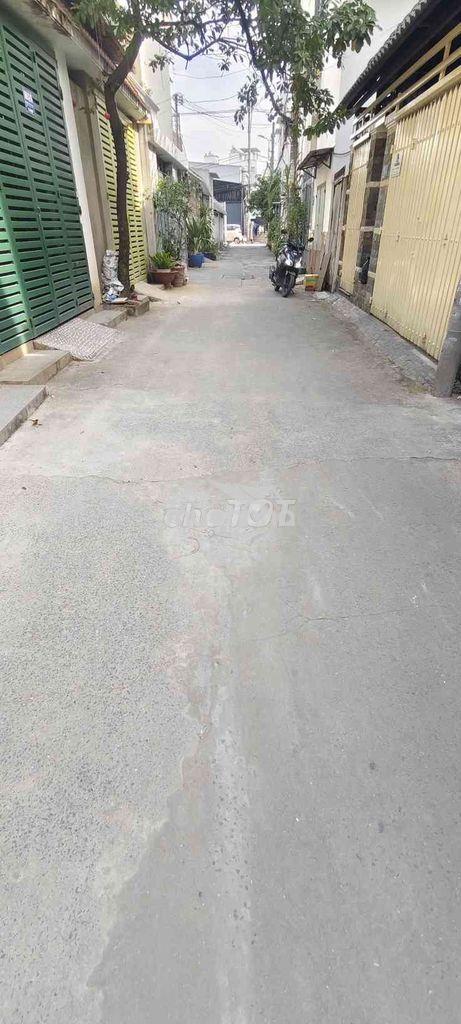 Chính chủ nhà đất – ngay emart 2 - 4 tầng - 145 m2 - giá 15,7 tỷ. - 2