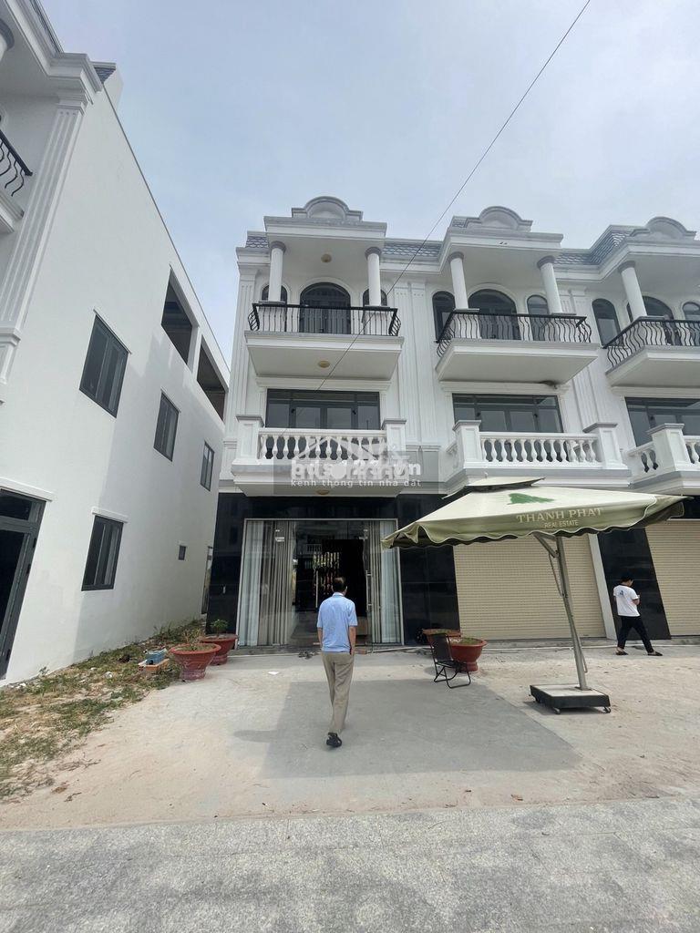 Nhà ở liền kề, 1 trệt 2 lầu, mua ở hay cho thuê đều được  - 4