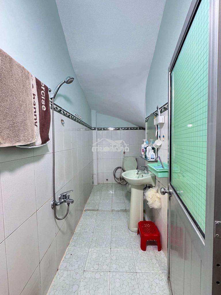 Hẻm xe hơi  130 m2  chỉ 4,3 tỷ  - 3