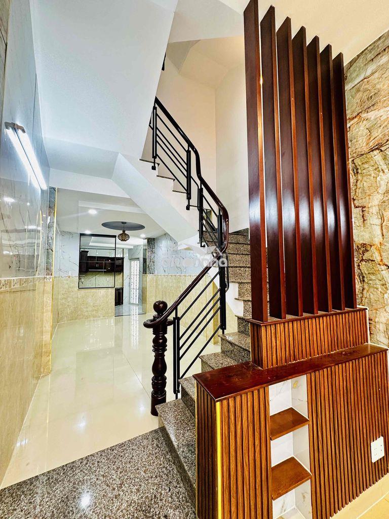 Bán nhà mới 4 tầng trung tâm q8, 75m2 shr, 8 tỷ, p4 q8