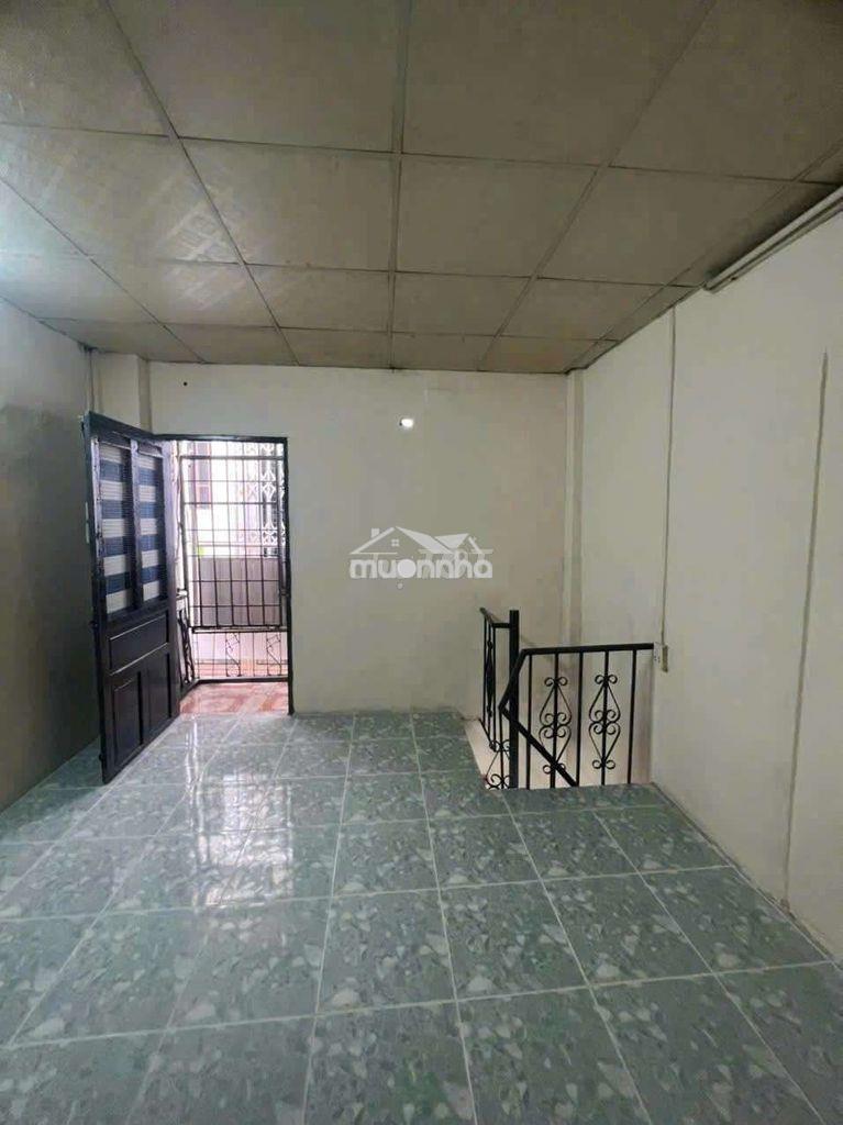 Cho thuê nhà đường hưng phú p9.q8 dt.3m5×8m } 1 lầu 1 phòng 1 toilet - 3