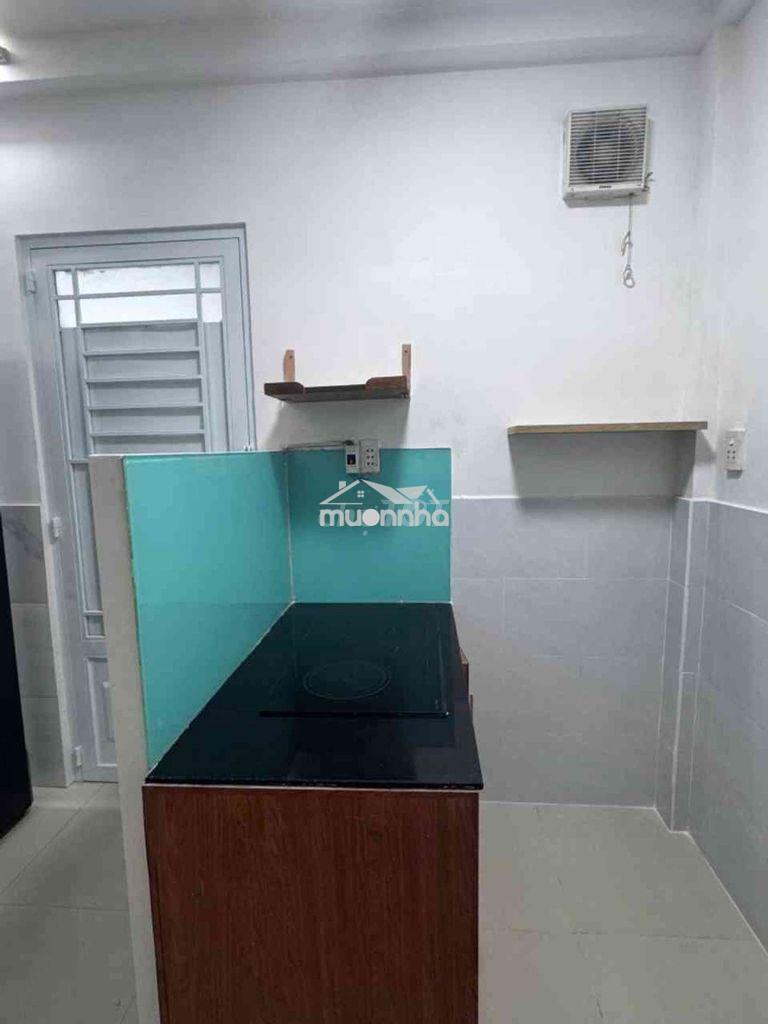 Bán nhà lô góc đẹp 2 tầng , khu sầm uất , đang cho thuê 12,5tr/th - 4