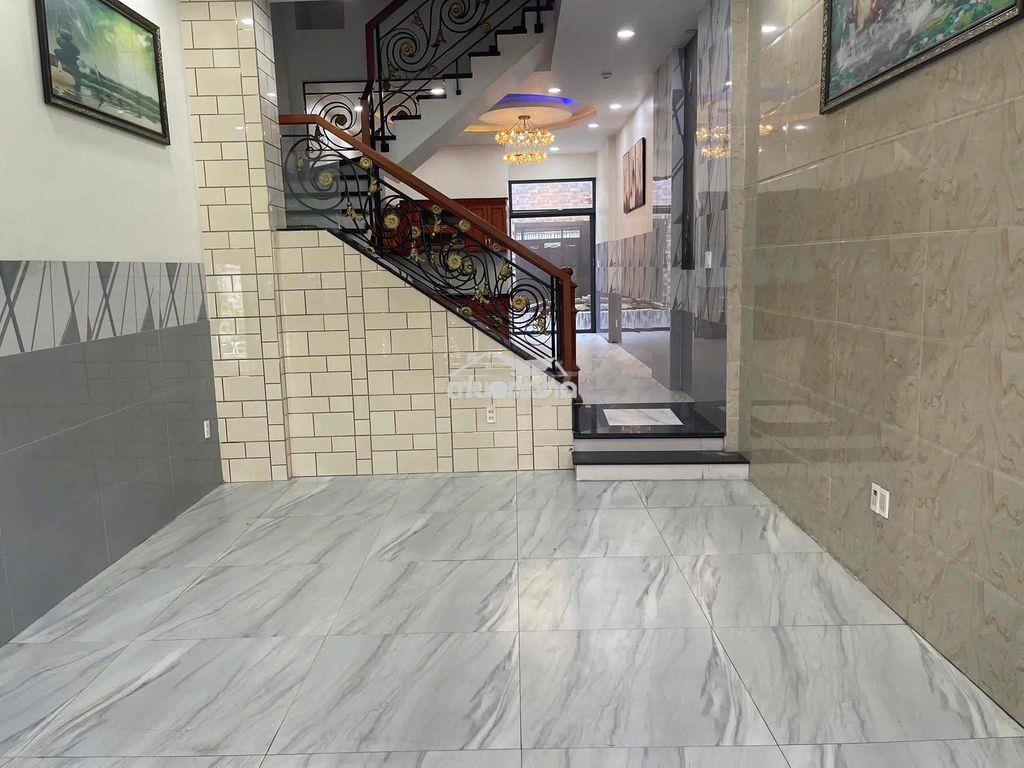 Cho thuê nhà gần 4 xã. 4 tầng, 5pn 5wc, 15 triệu - 3