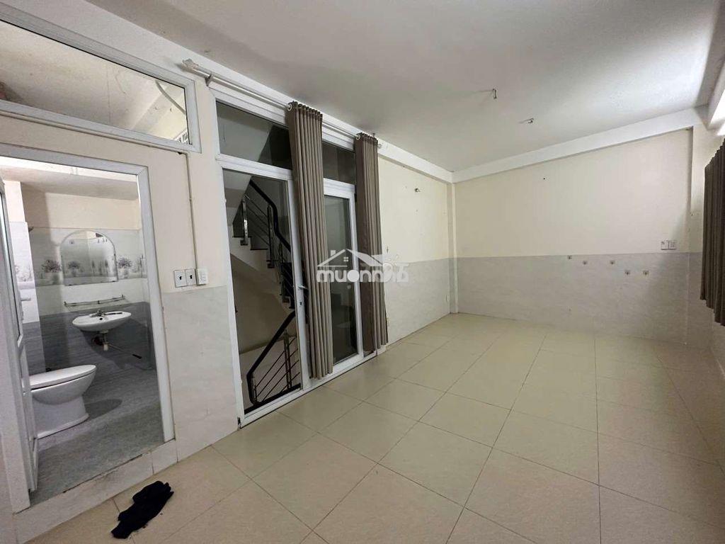 4 phòng đối diện nhà hát hoà bình - 4