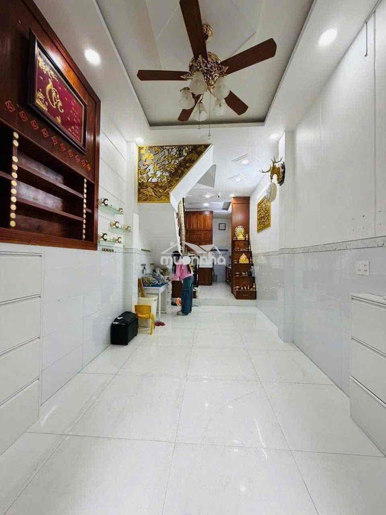 Nhà nguyên căn đường phạm văn chí p7 q6 (phường bình tiên) - 2