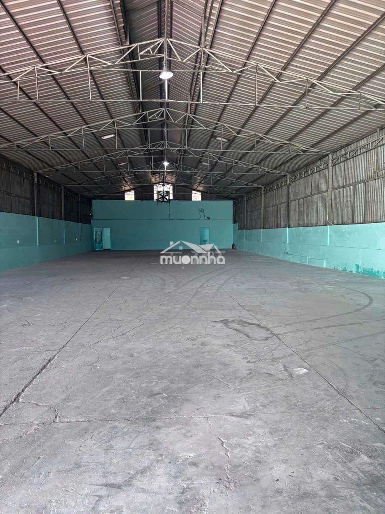 Xưởng dĩ an 300m²/17tr điện 3fa đường tải lớn làm kho sản xuất
