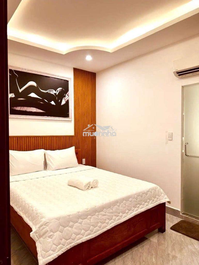 Hh 2% ksạn mt bình thành dt: 5,9x34m - 14 phòng - chỉ 12 tỷ tl - 3