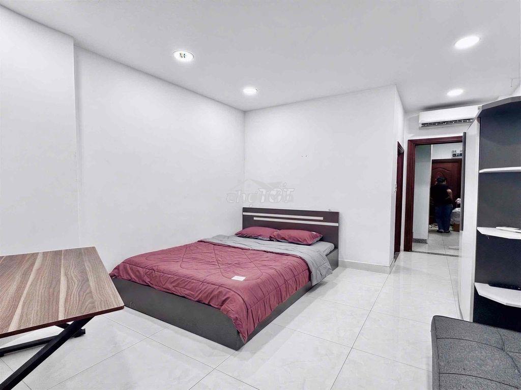 Studio thang máy ban công ngay trung tâm - 2