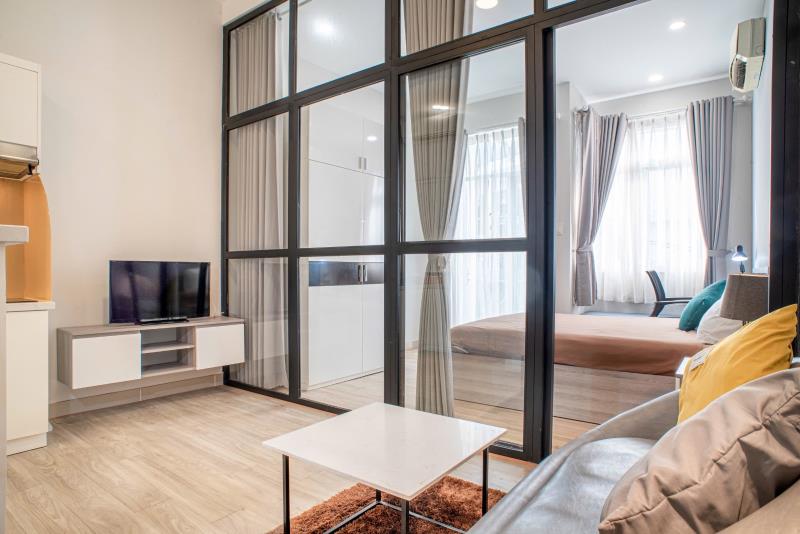Cho thuê căn hộ 1 phòng ngủ balcony  - thang máy - chợ bến thành - đại học văn lang - hoa sen - takashimaya