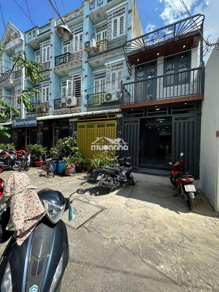 Shc mới kdc 100% hẻm trước mặt  6m